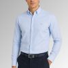 Koszula męska Oxford Weave w paski, bawełniana, Classic Fit kolor niebieski przód na modelu