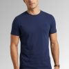 T-shirt Toni, bawełniana koszulka bez nadruków kolor indygo na modelu