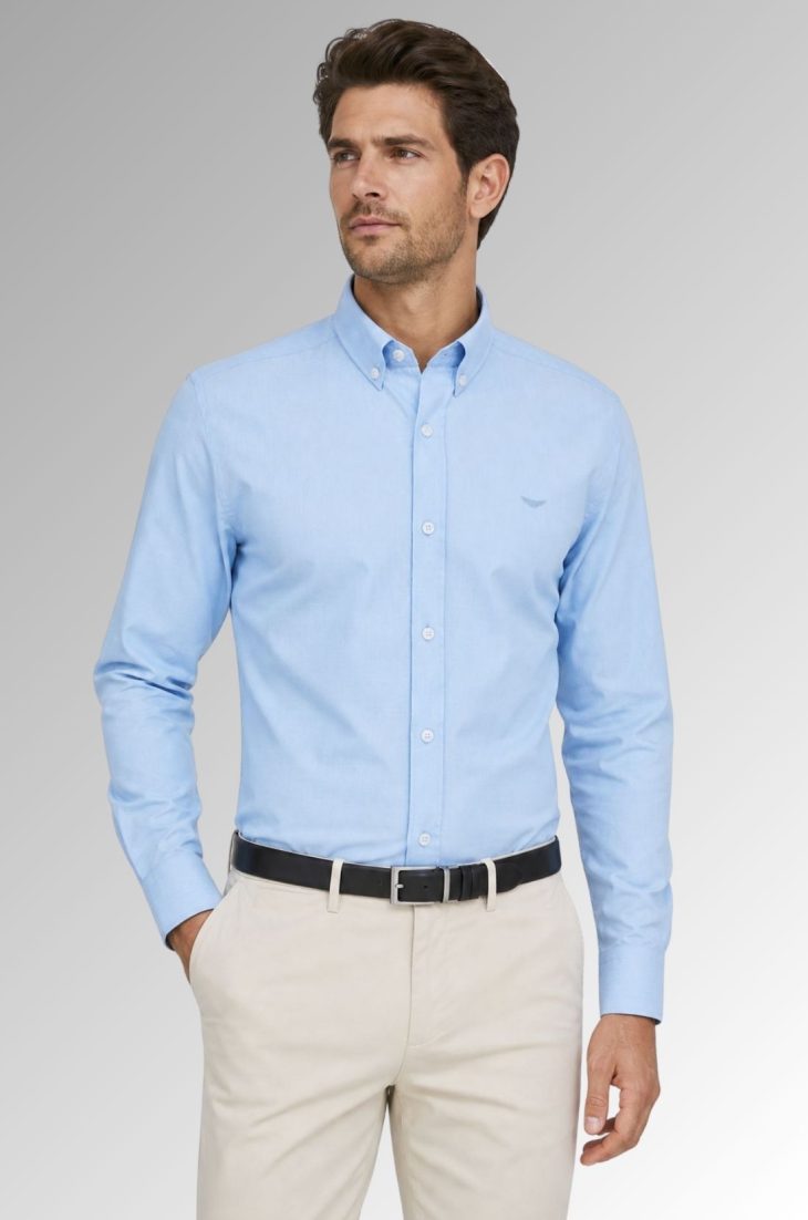 Koszula męska Sorrento z lekkiej bawełny premium, Classic Fit kolor niebieski przód na modelu