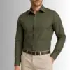 Koszula męska Ciro elegancka koszula z miękkiego materiału Classic Fit na modelu front kolor khaki