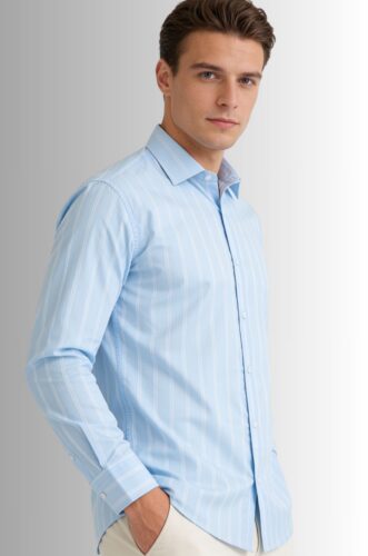 Koszula męska San Vito w pasy, bawełna premium, Classic Fit kolor błękitny bok na modelu