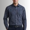 Koszula męska San Vito w pasy, bawełna premium, Classic Fit kolor granatowy przód na modelu